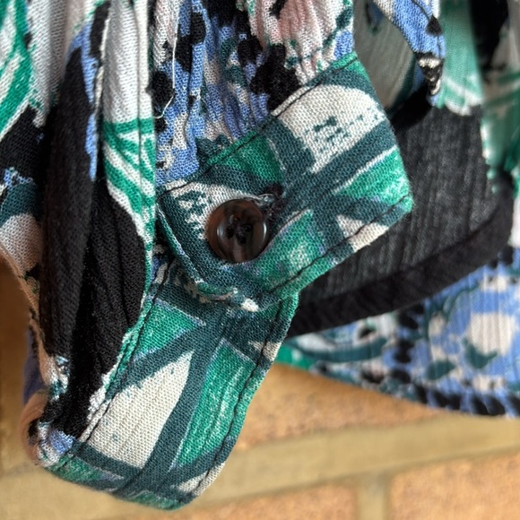 Free People women’s “Good Vibrations “ Floral Printed Button Front Shirt L - Picture 5 of 10